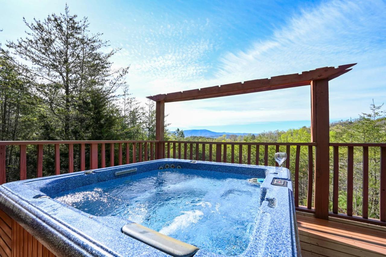 Private Mountain Cabin, Hot Tub Escape In The Smokies, With The View Sevierville Ngoại thất bức ảnh