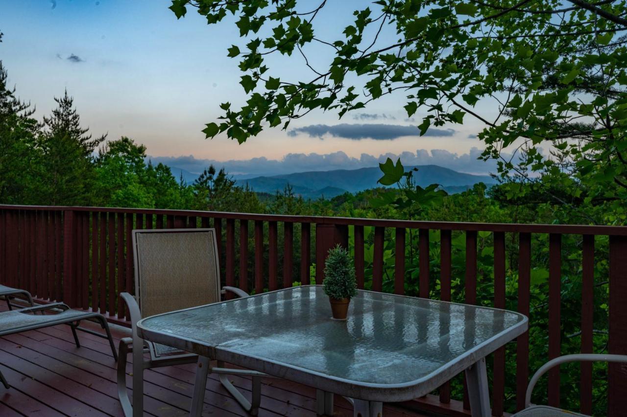 Private Mountain Cabin, Hot Tub Escape In The Smokies, With The View Sevierville Ngoại thất bức ảnh